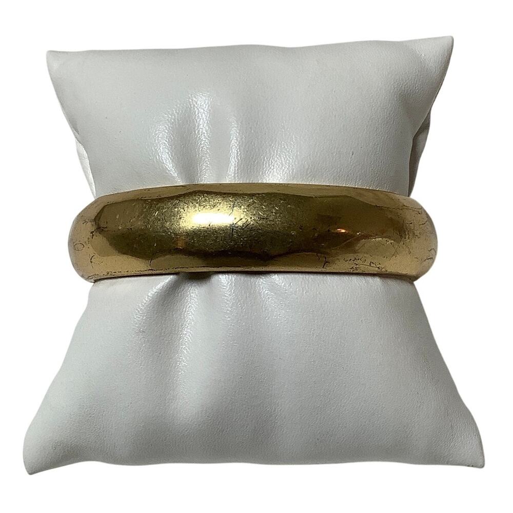 Stella & Dot Gold Tone Essential Sculptural Wide Domed Bangle Bracelet C32-42